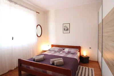 Ferienwohnung mit Klimaanlage und Parkplatz