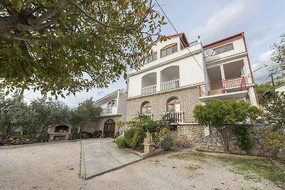 Ferienwohnung mit Balkon und Klimaanlage