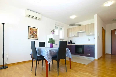 Ferienwohnung mit Klimaanlage, Internetzugang