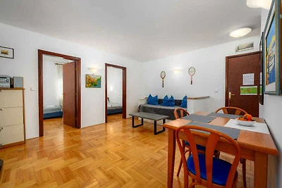 Ferienwohnung mit Klimaanlage und Balkon