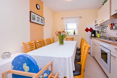 Ferienwohnung mit Terrasse und Garten