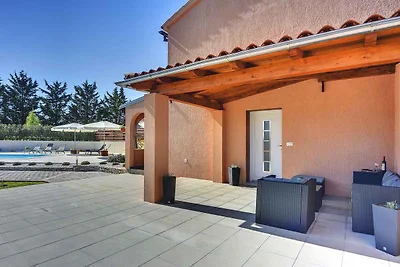 Ferienhaus mit Pool