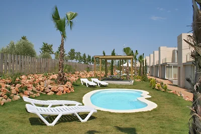 Ferienwohnung mit schönem Garten und verschie