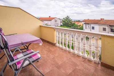 Studio mit Balkon und Klimaanlage