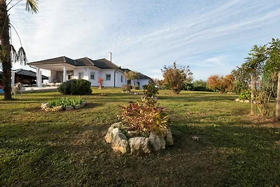 Villa mit Aussenpool