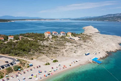 Luxuriöse Apartments mit Pool in Šilo auf der