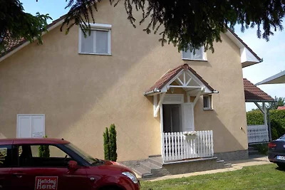 Ferienwohnung mit WLAN, Grill und Klimaanlage