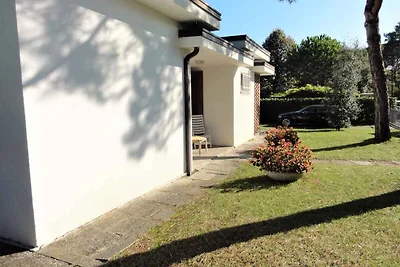 Ferienwohnung mit grossem Garten in ruhiger