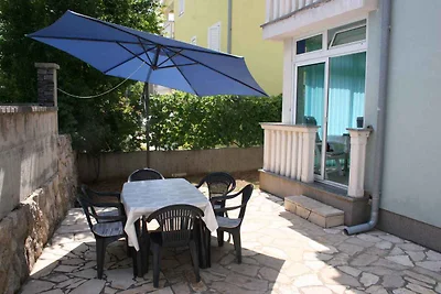 Ferienwohnung mit Terrasse und Klima