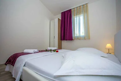 Modernes Apartment für 4 Personen, nur 250 m 