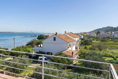Ferienwohnung mit Balkon und Grill