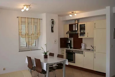 Ferienwohnung modern eingerichtet, nahe zum M