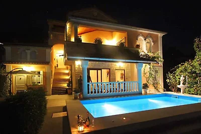 Ferienwohnung mit Meerblick und Aussenpool