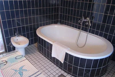 Ferienwohnung im Ortzentrum 100 m vom Strand
