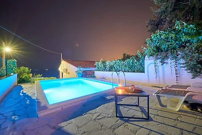 Casa de vacaciones Vacaciones de reposo Podstrana