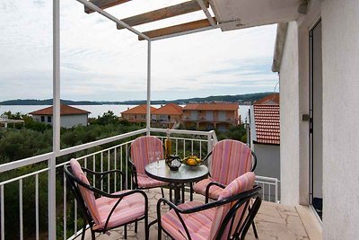 Ferienwohnung mit Balkon und Grill