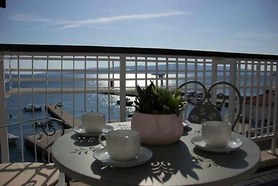 Ferienwohnung mit Balkon, am Meer