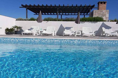 Ferienwohnung mit Pool und Grill Terrasse