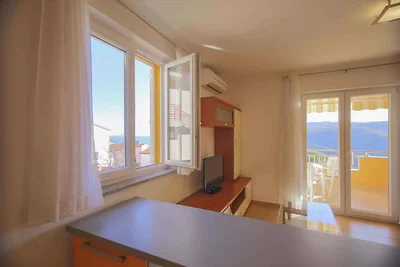 Ferienwohnung mit schönem Balkon, Klimaanlage