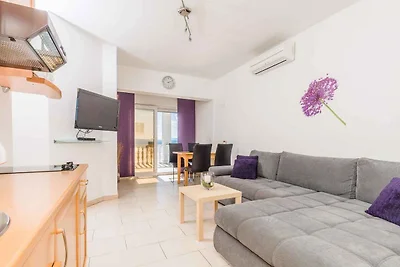 Ferienwohnung mit Terrasse und Klimaanlage