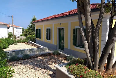 Ferienhaus mit Hof, klimatisiert