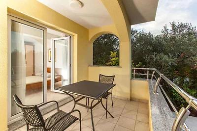 Appartamento Vacanza con famiglia Okrug Gornji