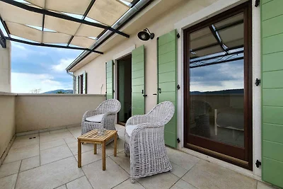 Villa mit Pool und Klimaanlage