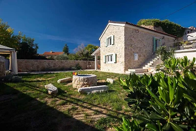 Ferienhaus mit Terrasse und Grill