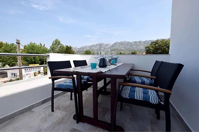Ferienwohnung mit Terrasse und Klimaanlage