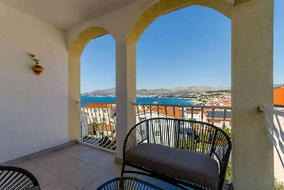 Appartamento Vacanza con famiglia Okrug Gornji