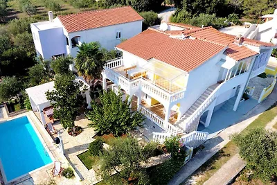 Ferienhaus mit Pool