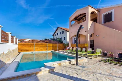 Ferienwohnung mit gemeinsamen Aussen Swimming