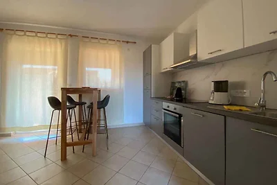 Ferienwohnung mit Balkon, modern eingerichtet