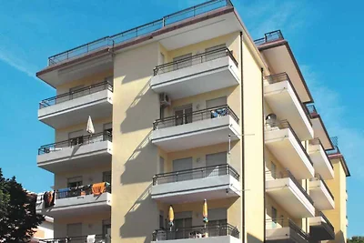 Ferienwohnung mit Klimaanlage und Balkon