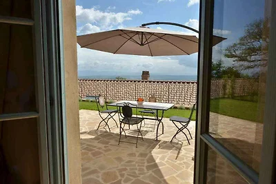 Ferienwohnung mit Terrasse, Klimaanlage und