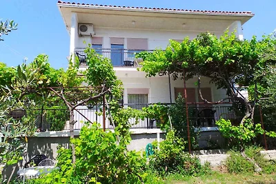 Ferienhaus mit gemütlicher Terrasse gleich in