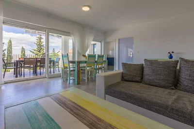Ferienwohnung mit Klimaanlage und Aussenpool