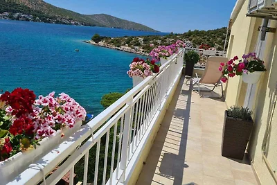 Komfortable Ferienwohnung DD Grubišić mit Mee