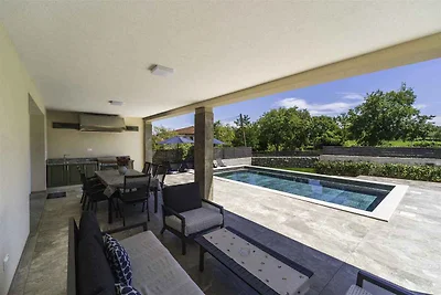 Villa Mit einem schönen Pool
