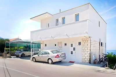 Ferienwohnung mit Terrasse und Meerblick