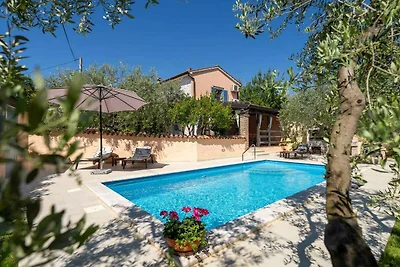 Vakantiehuis Ontspannende vakantie Dračevac