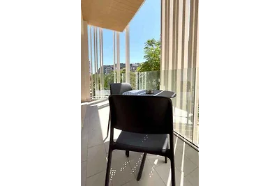 Studio mit Klimaanlage, Balkon und Internet