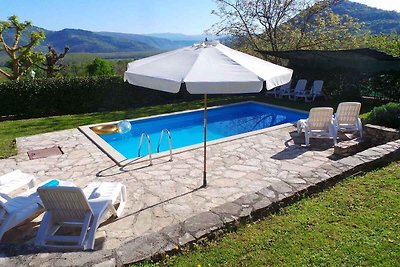 Ferienhaus mit Pool und Klima