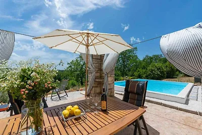 Ferienhaus mit Klimaanlage und Pool