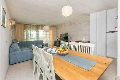 Ferienwohnung mit Balkon und Meerblick
