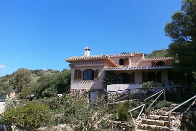Villa mit Ausblick auf das Meer