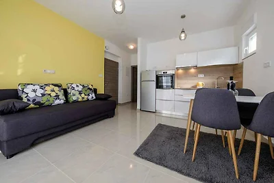 Schöne Wohnung auf der Insel Rab, nur 700m vo