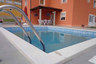 Ferienwohnung mit Terrasse und Pool