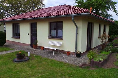 Bungalow Ferienhaus mit Terrasse und Garten