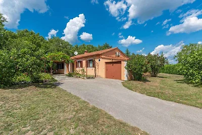 Ferienhaus mit privatem Pool und grossem